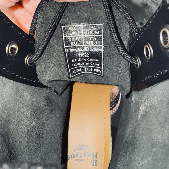 Dr. Martens 11822 Lace Combat Boots Smooth Black Leather 6.5M 7.5W 38.5EU Docs - Picture 8 of 8
